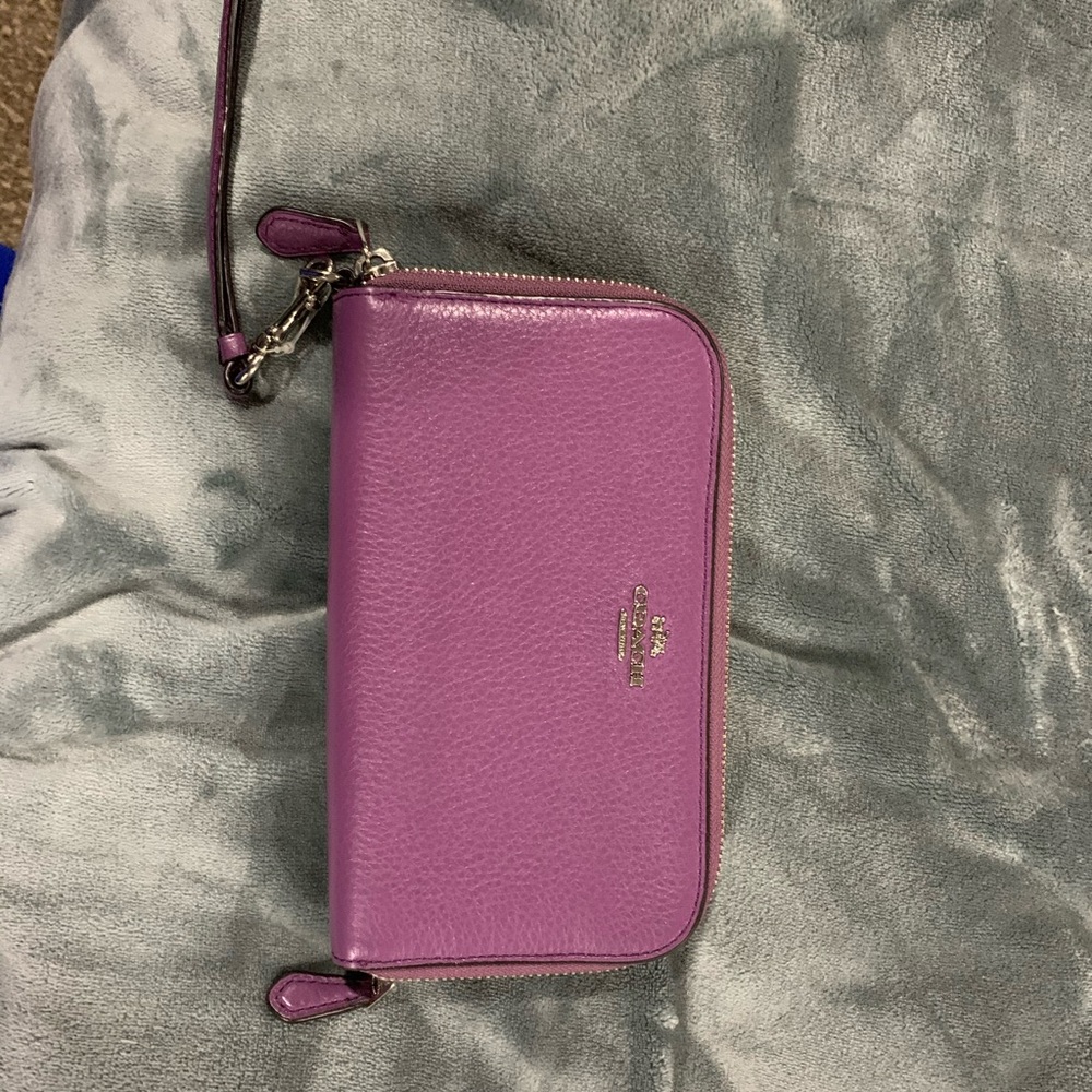 Coach wallet/organizer